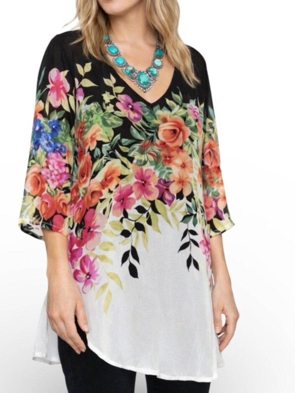 Johnny Was Betty Tunic M Luscious Floral Print, Very Deep 18" Slits, MachineWash